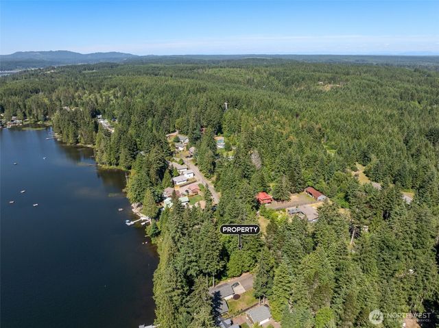 861 E Trails End Drive, Belfair, WA 98528
