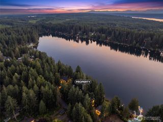861 E Trails End Drive, Belfair, WA 98528
