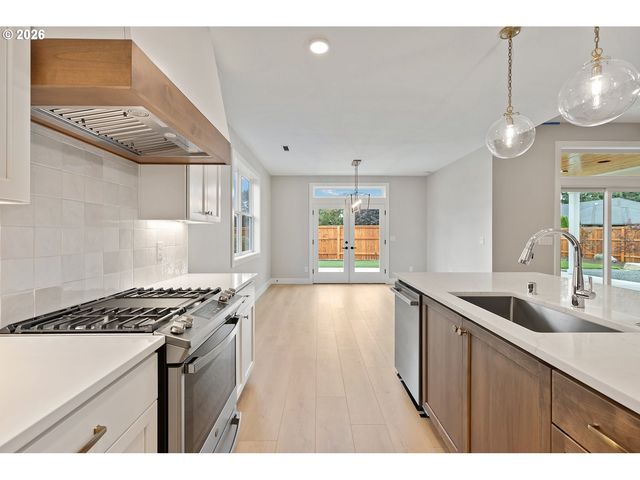 12601 Nw 41ST Ct, Vancouver, WA 98685