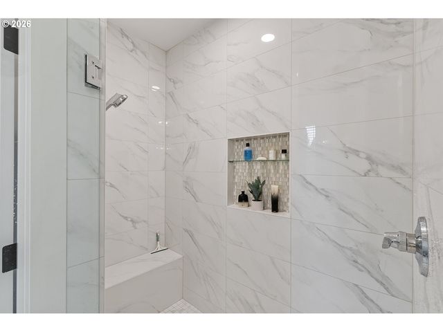 12601 Nw 41ST Ct, Vancouver, WA 98685