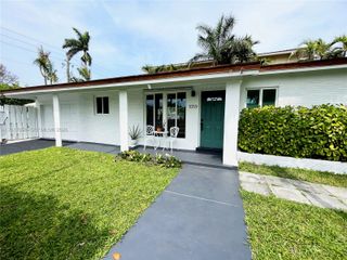 1059 Washington St, Hollywood, FL 33019
