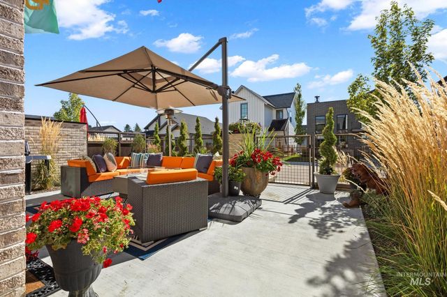 2480 W Iron Coop Street, Eagle, ID 83616