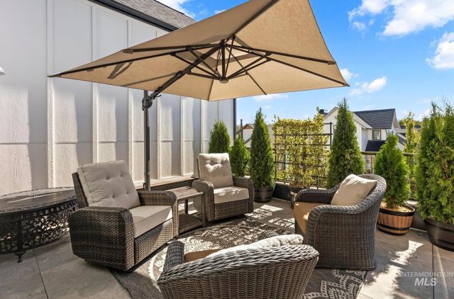 2480 W Iron Coop Street, Eagle, ID 83616