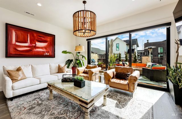 2480 W Iron Coop Street, Eagle, ID 83616