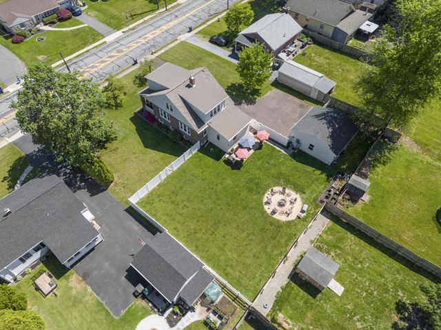 1209 N CHARLOTTE ST, Pottstown, PA 19464