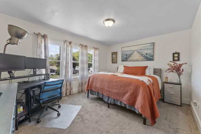 1209 N CHARLOTTE ST, Pottstown, PA 19464