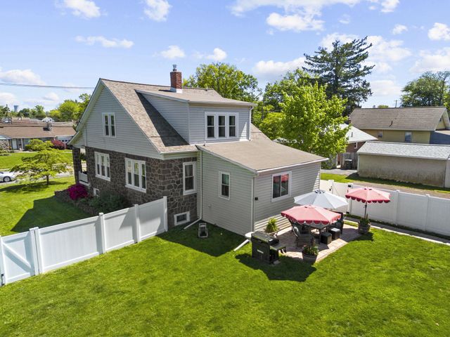 1209 N CHARLOTTE ST, Pottstown, PA 19464