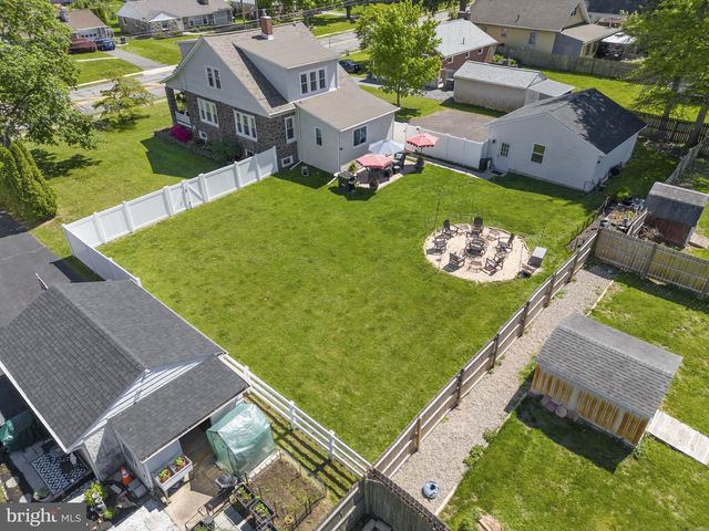 1209 N CHARLOTTE ST, Pottstown, PA 19464