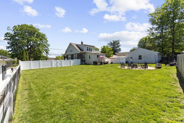1209 N CHARLOTTE ST, Pottstown, PA 19464