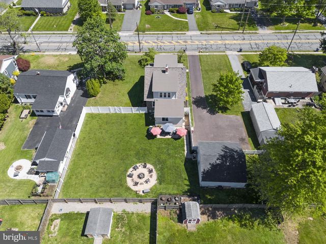1209 N CHARLOTTE ST, Pottstown, PA 19464