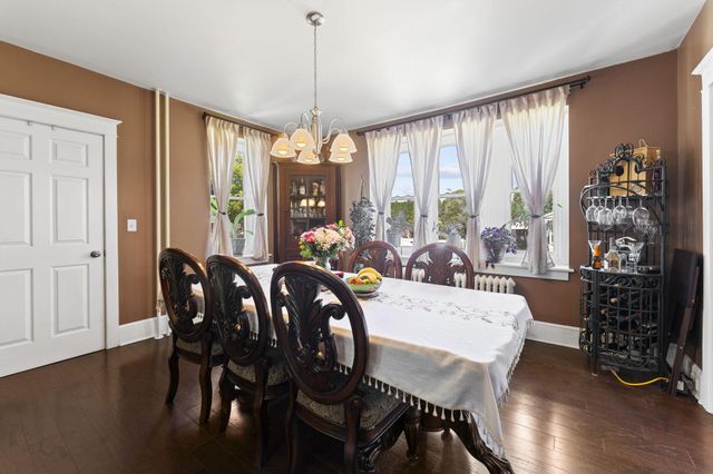 1209 N CHARLOTTE ST, Pottstown, PA 19464