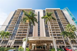 1450 Brickell Bay Drive 602, Miami, FL 33131