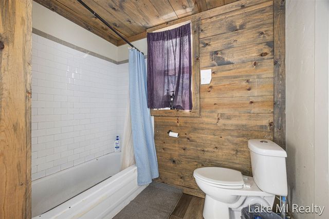 1018 Norwich Avenue, Grand Rapids, MI 49503