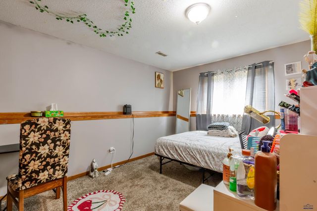 4158 WISCONSIN AVE, Rapid City, SD 57701