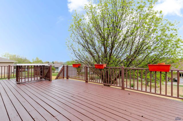 4158 WISCONSIN AVE, Rapid City, SD 57701