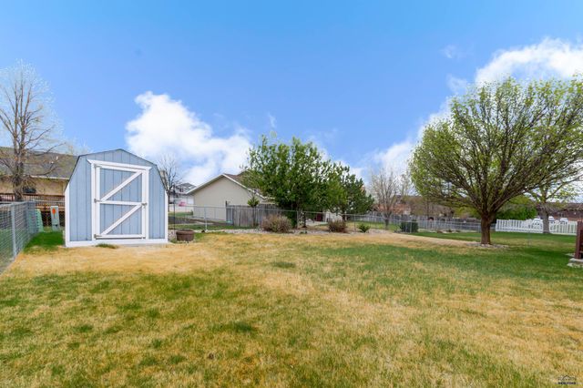 4158 WISCONSIN AVE, Rapid City, SD 57701
