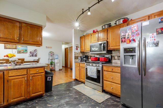 4158 WISCONSIN AVE, Rapid City, SD 57701