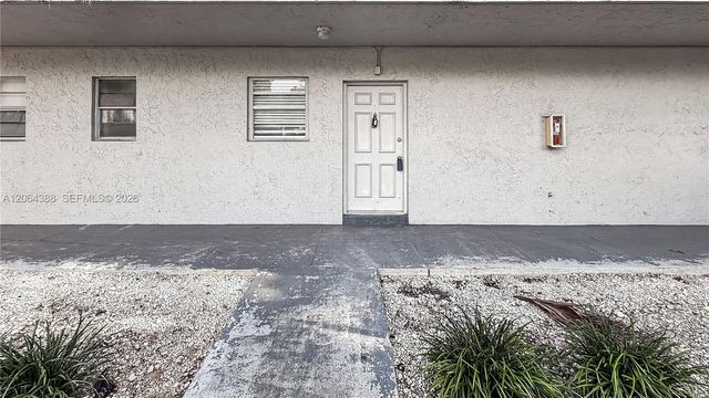 17255 SW 95th Ave 161, Palmetto Bay, FL 33157