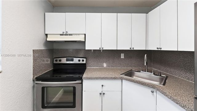 17255 SW 95th Ave 161, Palmetto Bay, FL 33157