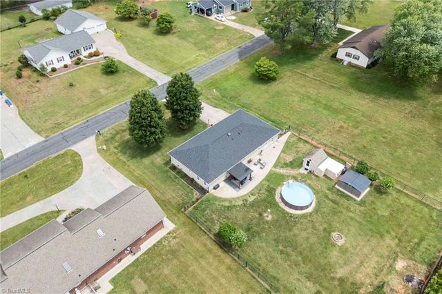 136 Meadowview Road, Mocksville, NC 27028