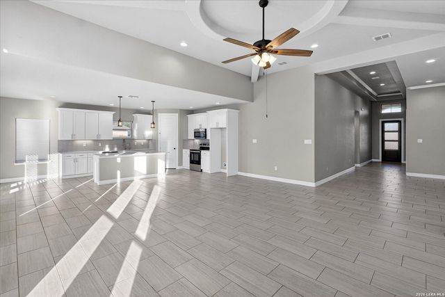 132 Medium Meadow, Lytle, TX 78052