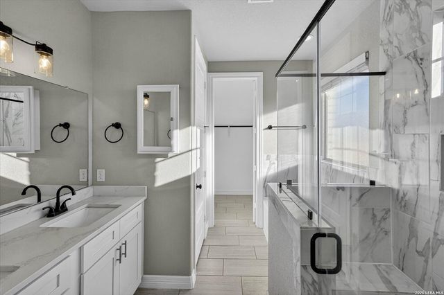 132 Medium Meadow, Lytle, TX 78052