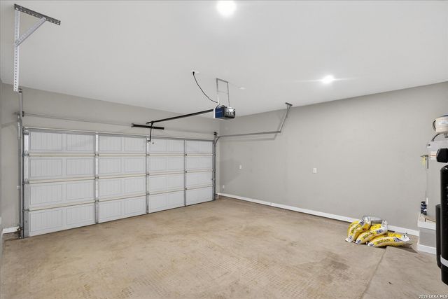 132 Medium Meadow, Lytle, TX 78052