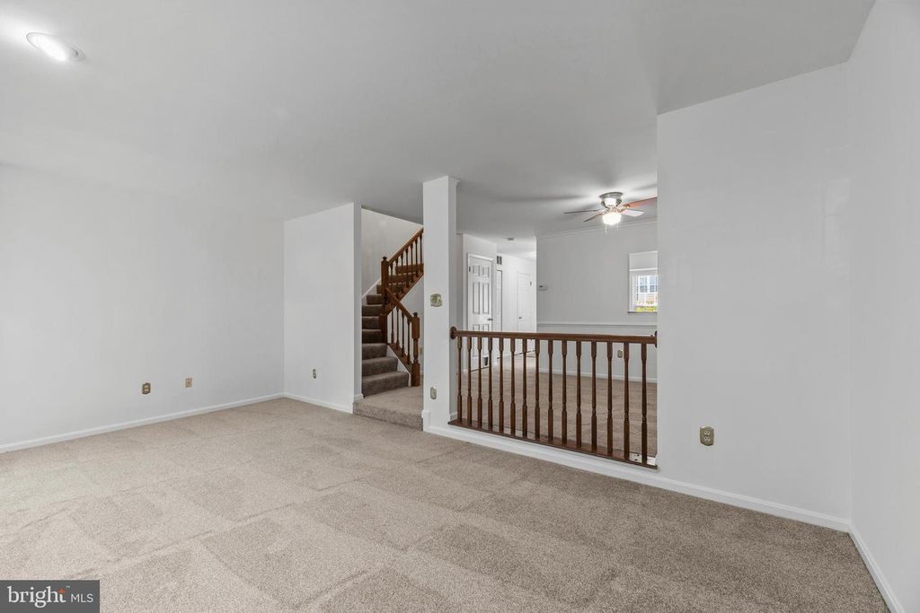 Image 13 of property listing at 700 LIONS GATE LN, Odenton, MD 21113