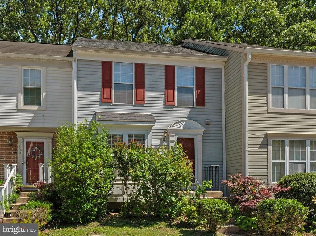 Image 2 of property listing at 700 LIONS GATE LN, Odenton, MD 21113