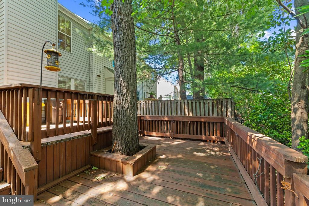 Image 32 of property listing at 700 LIONS GATE LN, Odenton, MD 21113