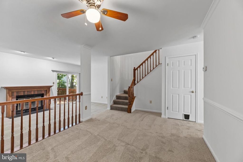 Image 8 of property listing at 700 LIONS GATE LN, Odenton, MD 21113