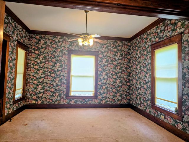 324 E Liberty Street, Pilot Point, TX 76258