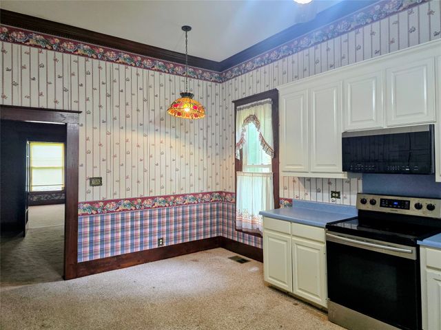 324 E Liberty Street, Pilot Point, TX 76258