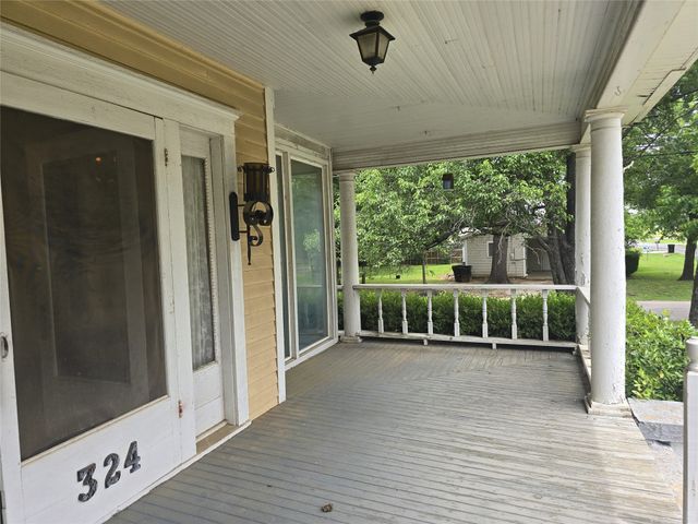 324 E Liberty Street, Pilot Point, TX 76258