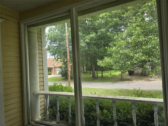 324 E Liberty Street, Pilot Point, TX 76258