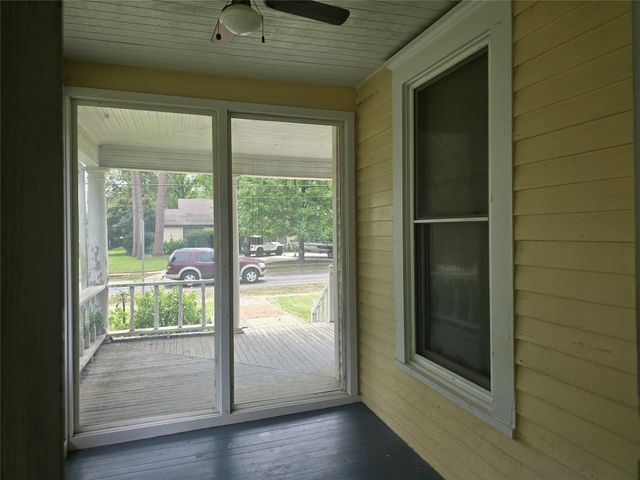 324 E Liberty Street, Pilot Point, TX 76258