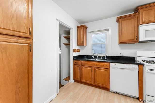 3318 Wakefield Road, Berkley, MI 48072