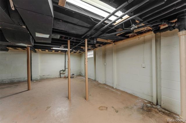3318 Wakefield Road, Berkley, MI 48072