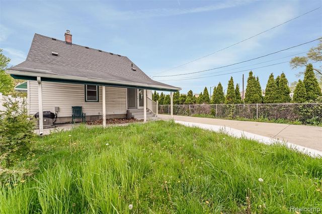3318 Wakefield Road, Berkley, MI 48072