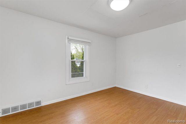 3318 Wakefield Road, Berkley, MI 48072