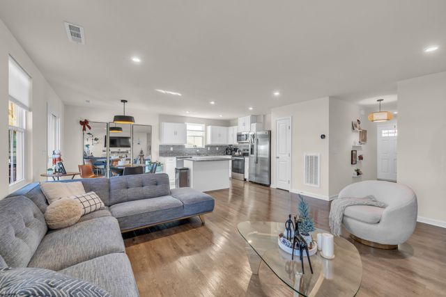 226 Sir Barton Ct, Smyrna, TN 37167