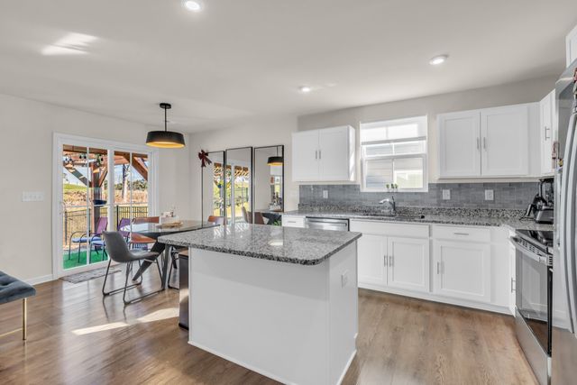 226 Sir Barton Ct, Smyrna, TN 37167