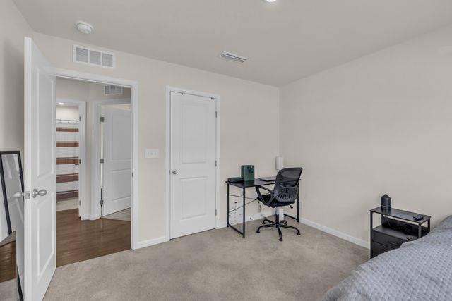 226 Sir Barton Ct, Smyrna, TN 37167