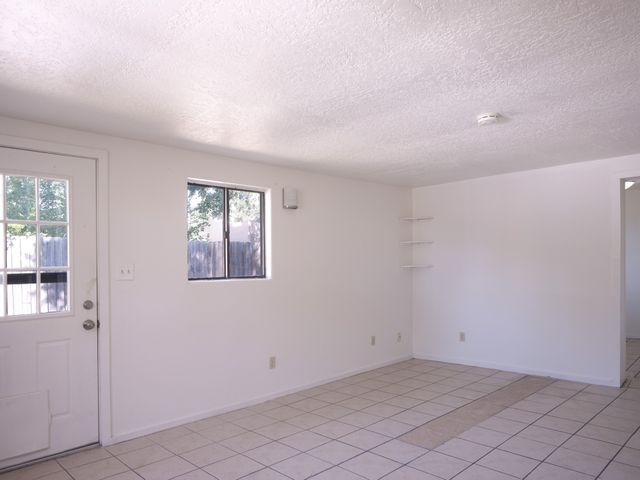 1607 5th Street, Santa Fe, NM 87505