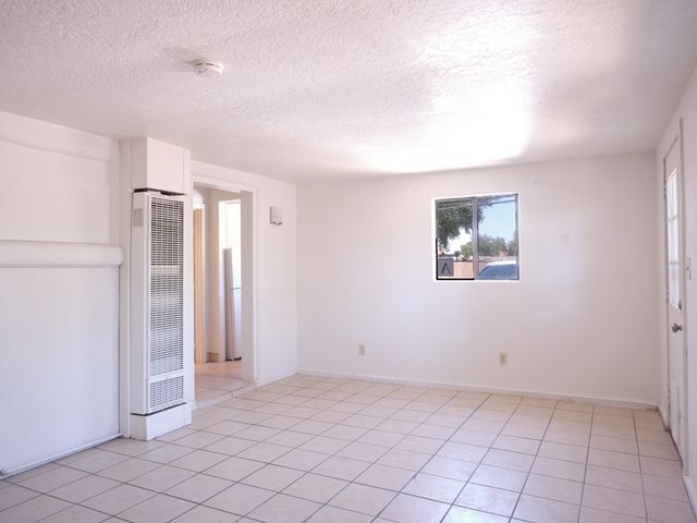 1607 5th Street, Santa Fe, NM 87505