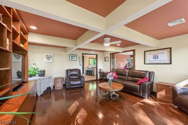 1530 Mountain Top Rd, Bridgewater Twp., NJ 08807