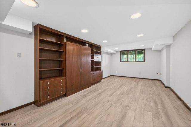 1530 Mountain Top Rd, Bridgewater Twp., NJ 08807