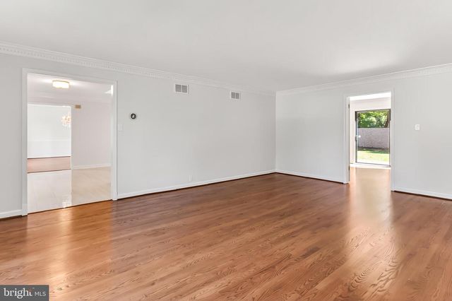 6294 DUNAWAY CT, Mclean, VA 22101