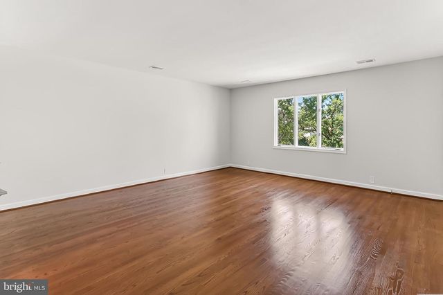 6294 DUNAWAY CT, Mclean, VA 22101