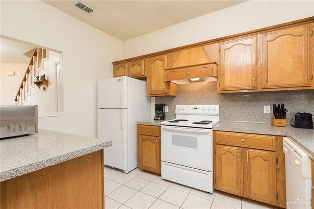 2707 N Charleston Lane, Pharr, TX 78577